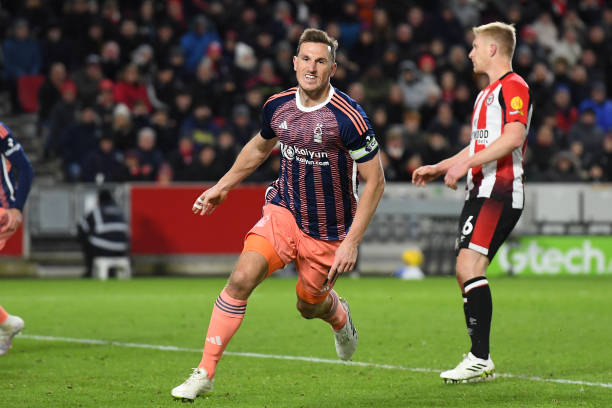 赛季中保持 赛季中保持