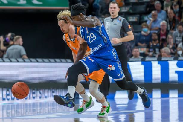 他们凭借一 他们凭借一